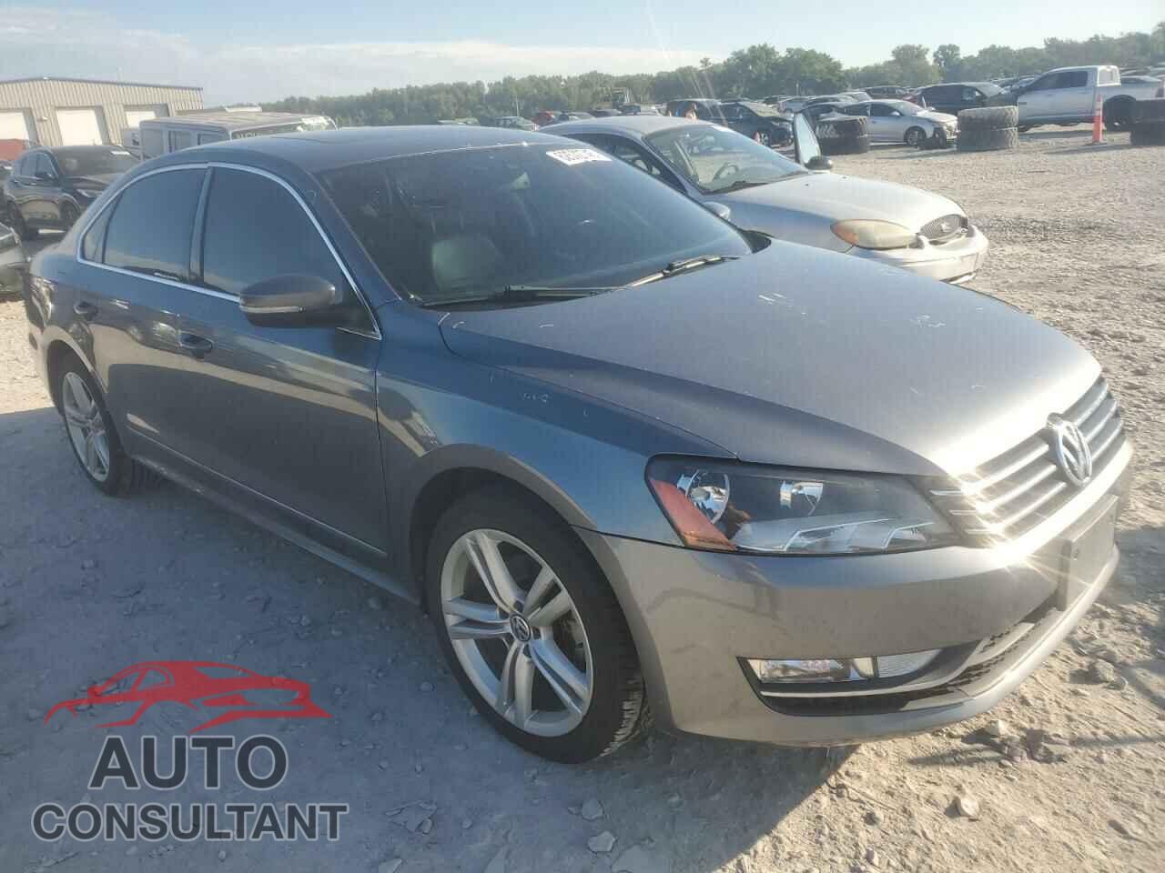 VOLKSWAGEN PASSAT 2014 - 1VWBN7A37EC042213