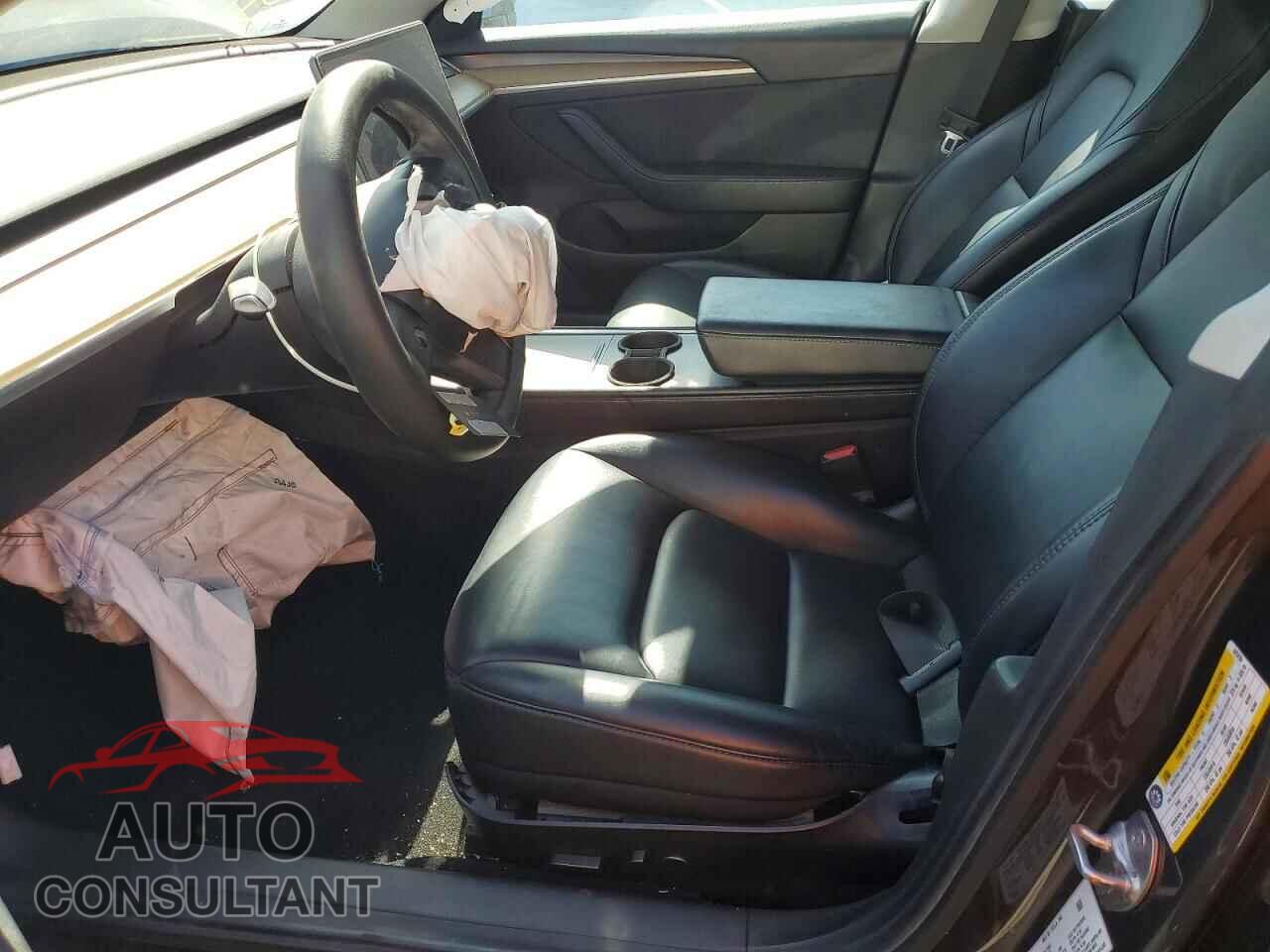 TESLA MODEL 3 2021 - 5YJ3E1EB2MF025259