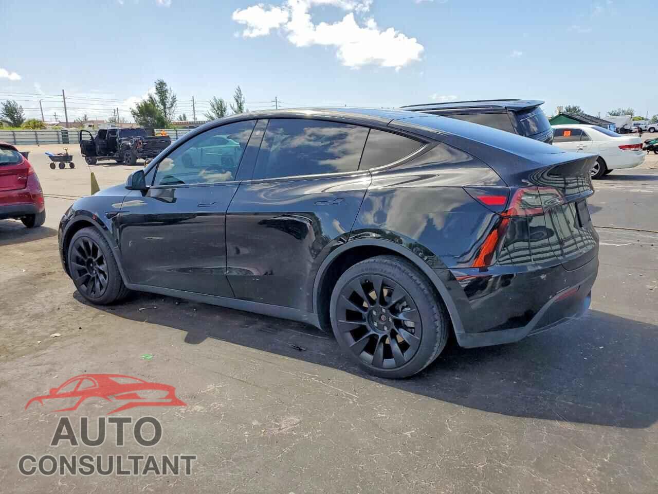 TESLA MODEL Y 2022 - 7SAYGDEE2NA006742