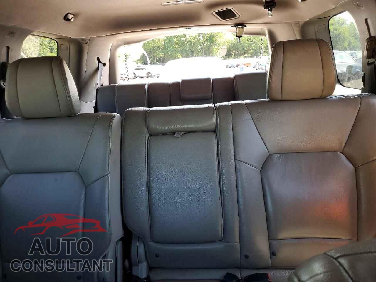 HONDA PILOT 2012 - 5FNYF4H51CB039629