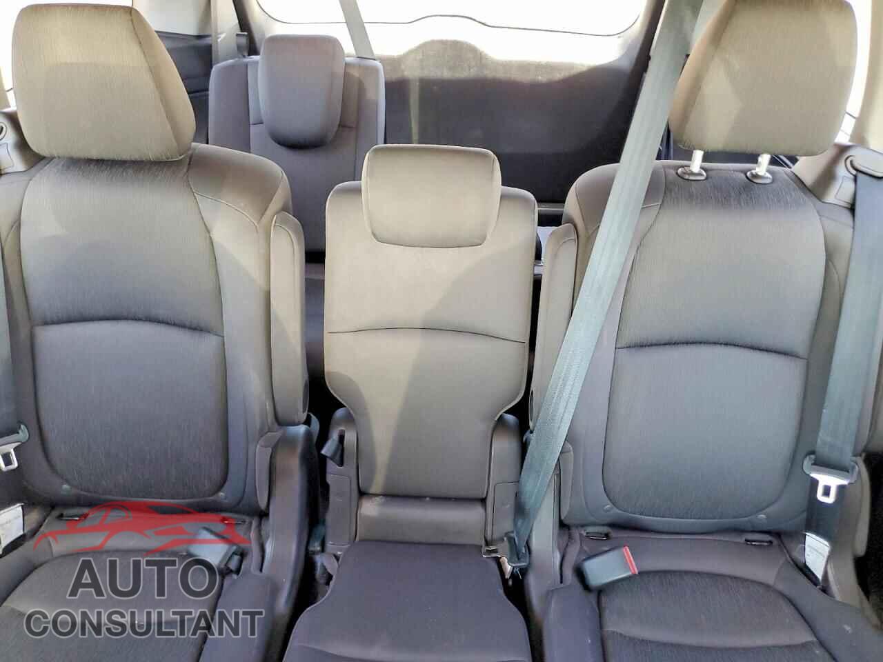 HONDA ODYSSEY 2019 - 5FNRL6H58KB110736