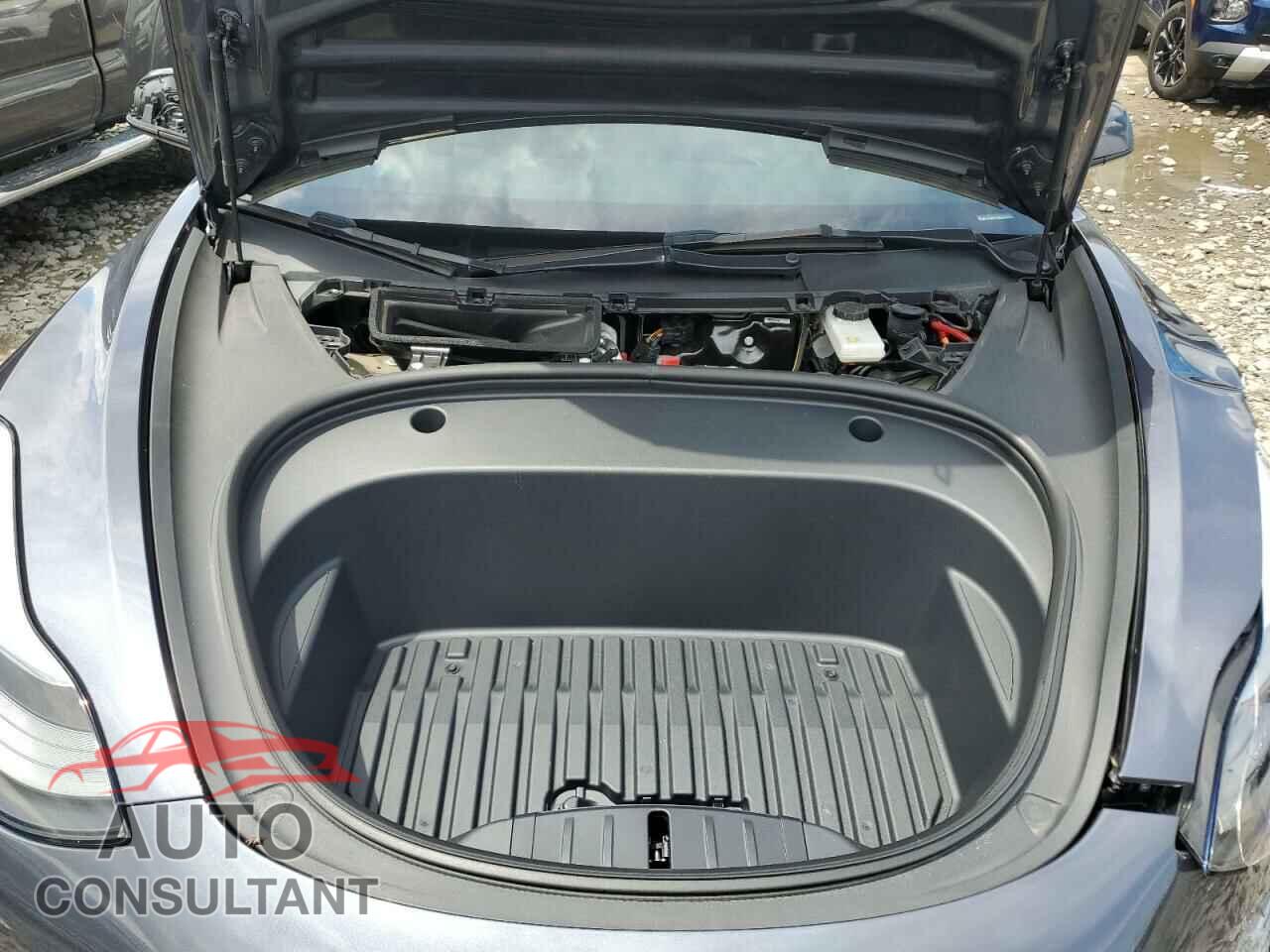 TESLA MODEL 3 2023 - 5YJ3E1EC4PF461270