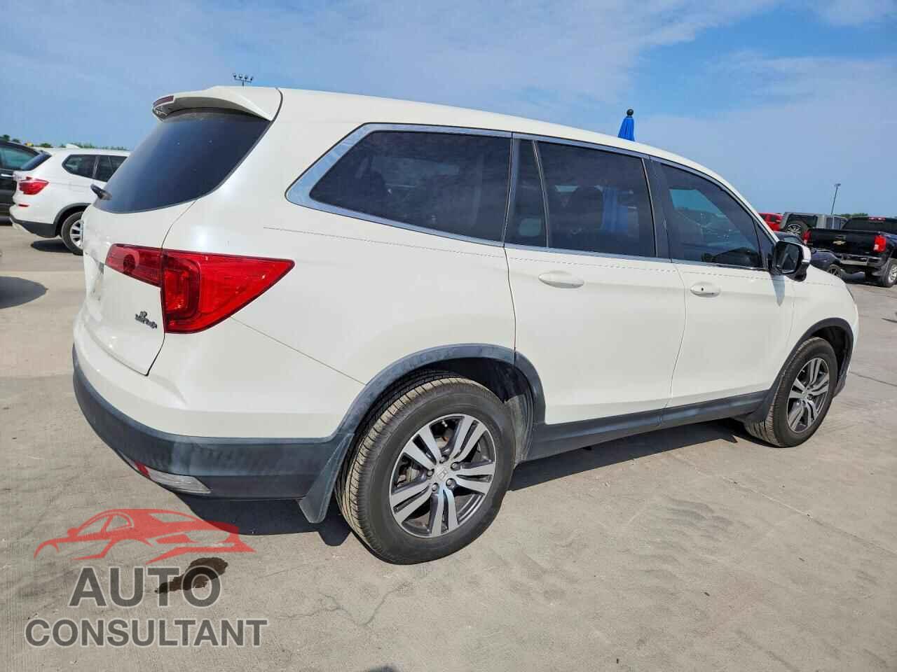 HONDA PILOT 2017 - 5FNYF5H71HB013868