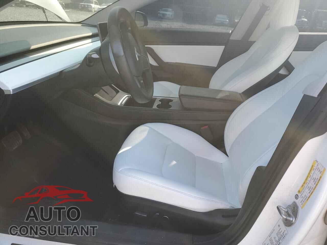 TESLA MODEL 3 2021 - 5YJ3E1EAXMF848383