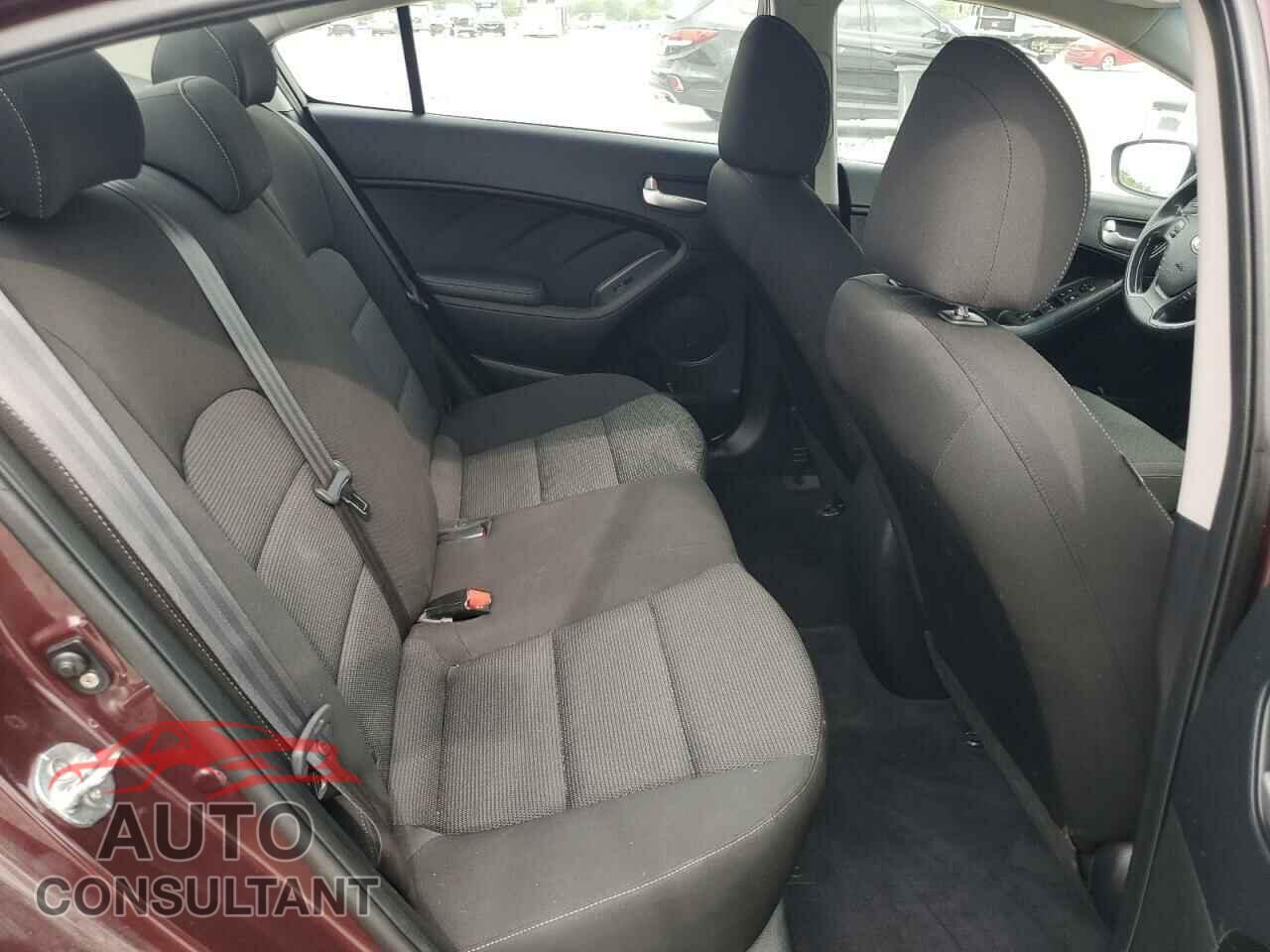 KIA FORTE 2017 - 3KPFK4A74HE044853