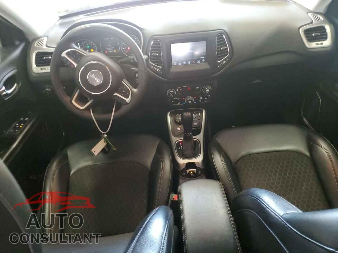 JEEP COMPASS 2021 - 3C4NJDBB0MT602012