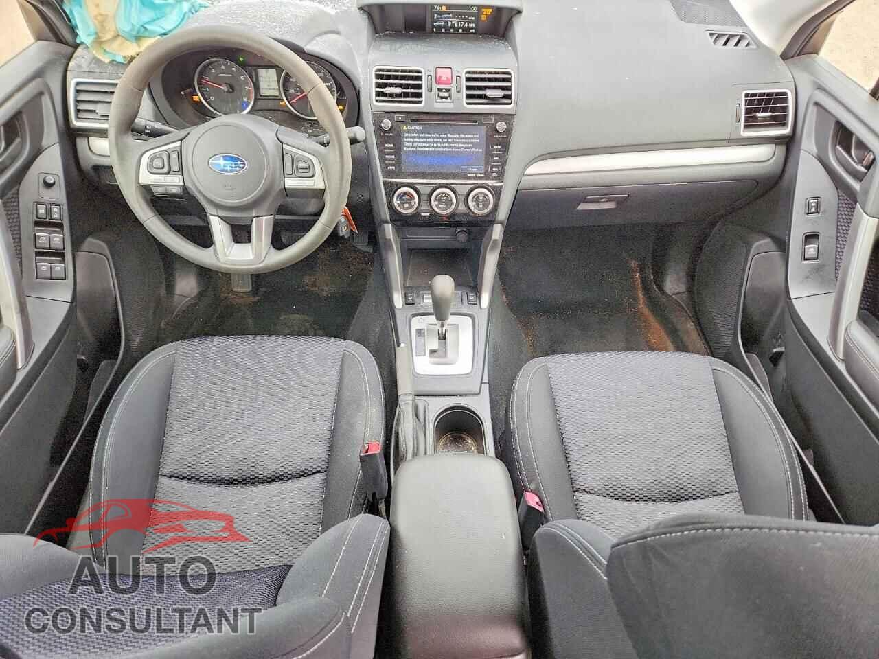 SUBARU FORESTER 2018 - JF2SJAEC7JH470030