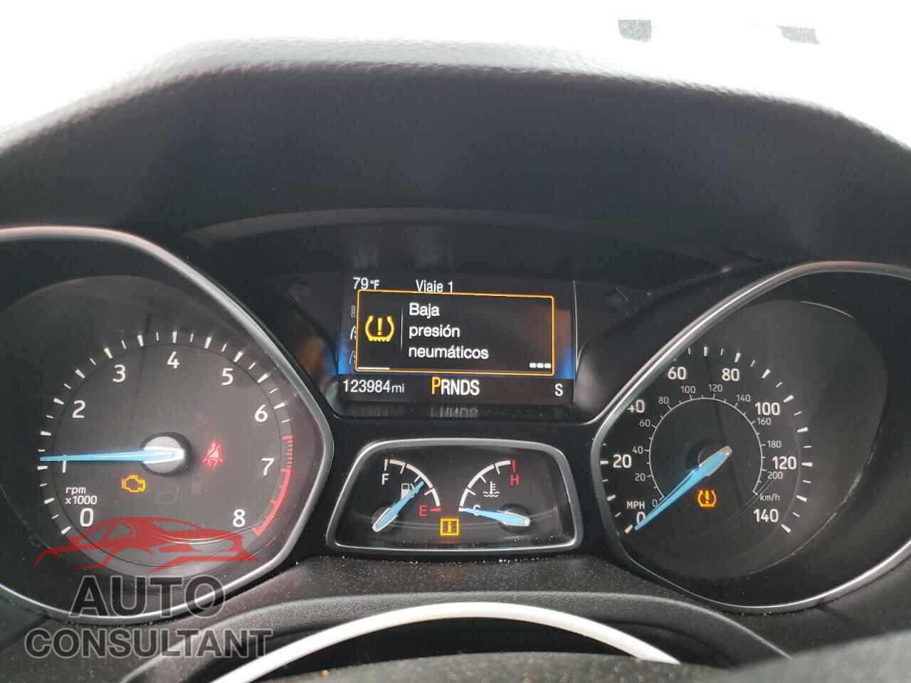 FORD FOCUS 2018 - 1FADP3FE5JL270977