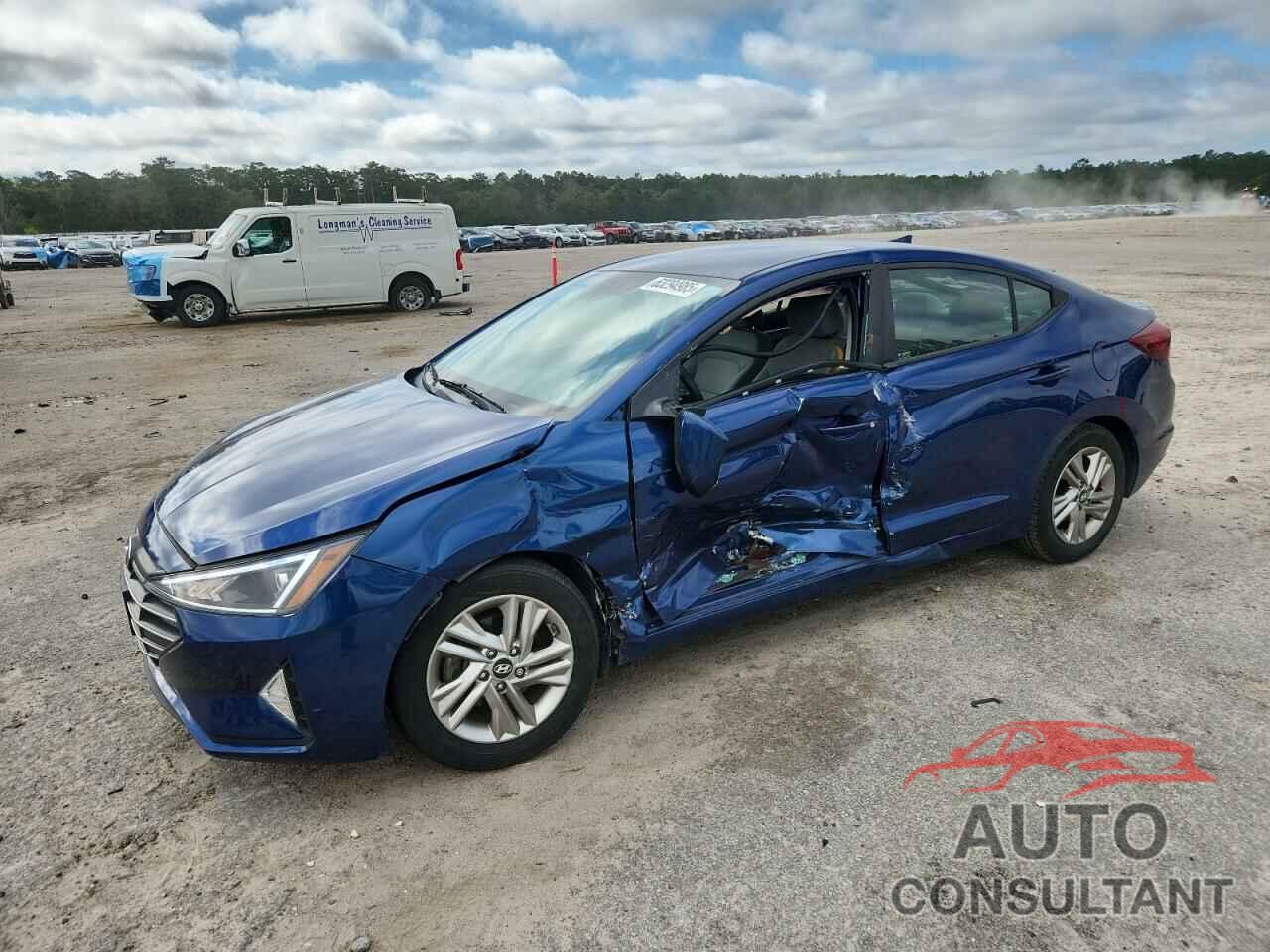 HYUNDAI ELANTRA 2019 - 5NPD84LF0KH450397