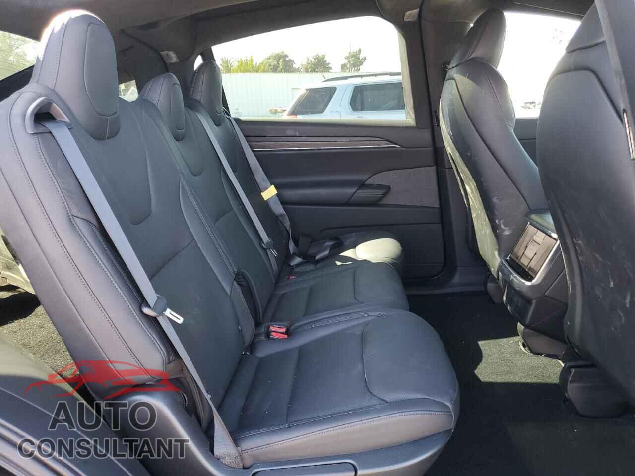 TESLA MODEL X 2024 - 7SAXCDE56RF438038