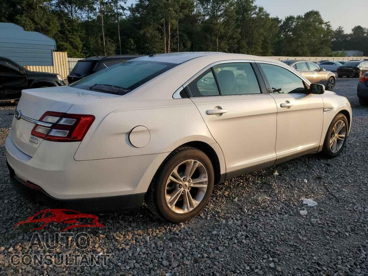 FORD TAURUS 2013 - 1FAHP2E85DG167515
