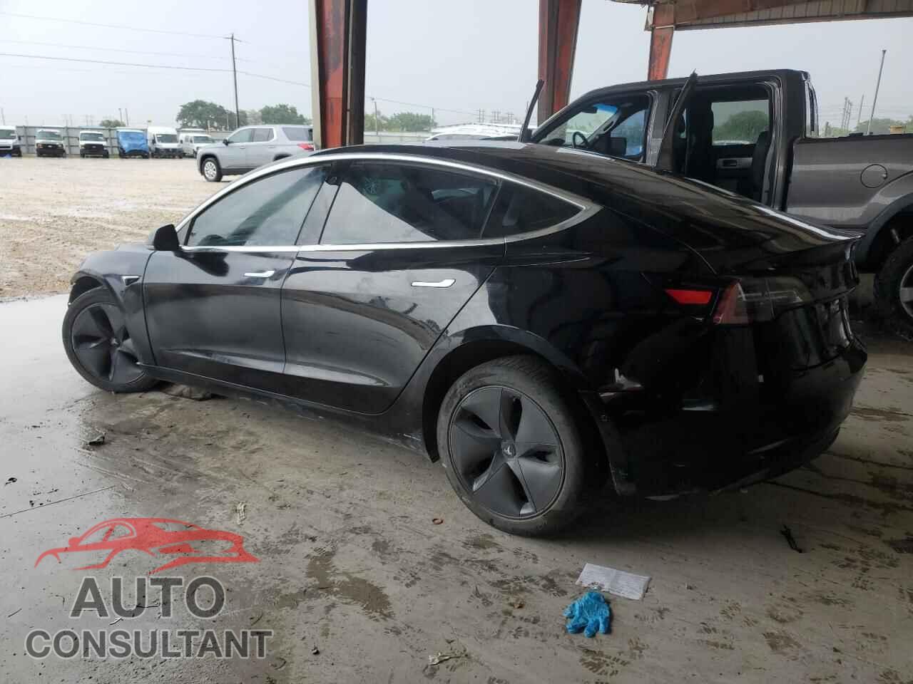 TESLA MODEL 3 2018 - 5YJ3E1EA6JF070109