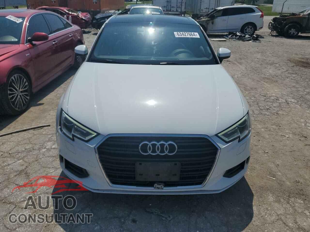 AUDI A3 2018 - WAUAUHFF4J1019811