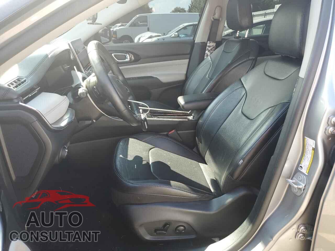JEEP COMPASS 2022 - 3C4NJDCB8NT182127