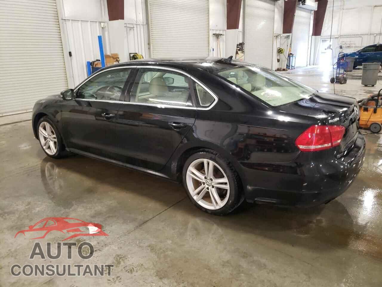 VOLKSWAGEN PASSAT 2014 - 1VWBS7A31EC068959