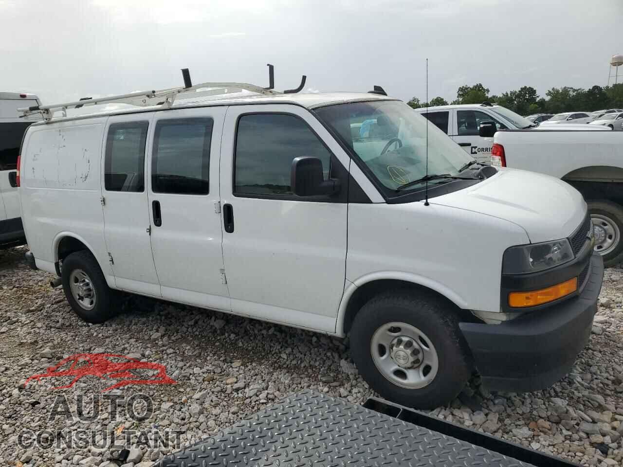 CHEVROLET EXPRESS 2018 - 1GCWGAFP7J1309637