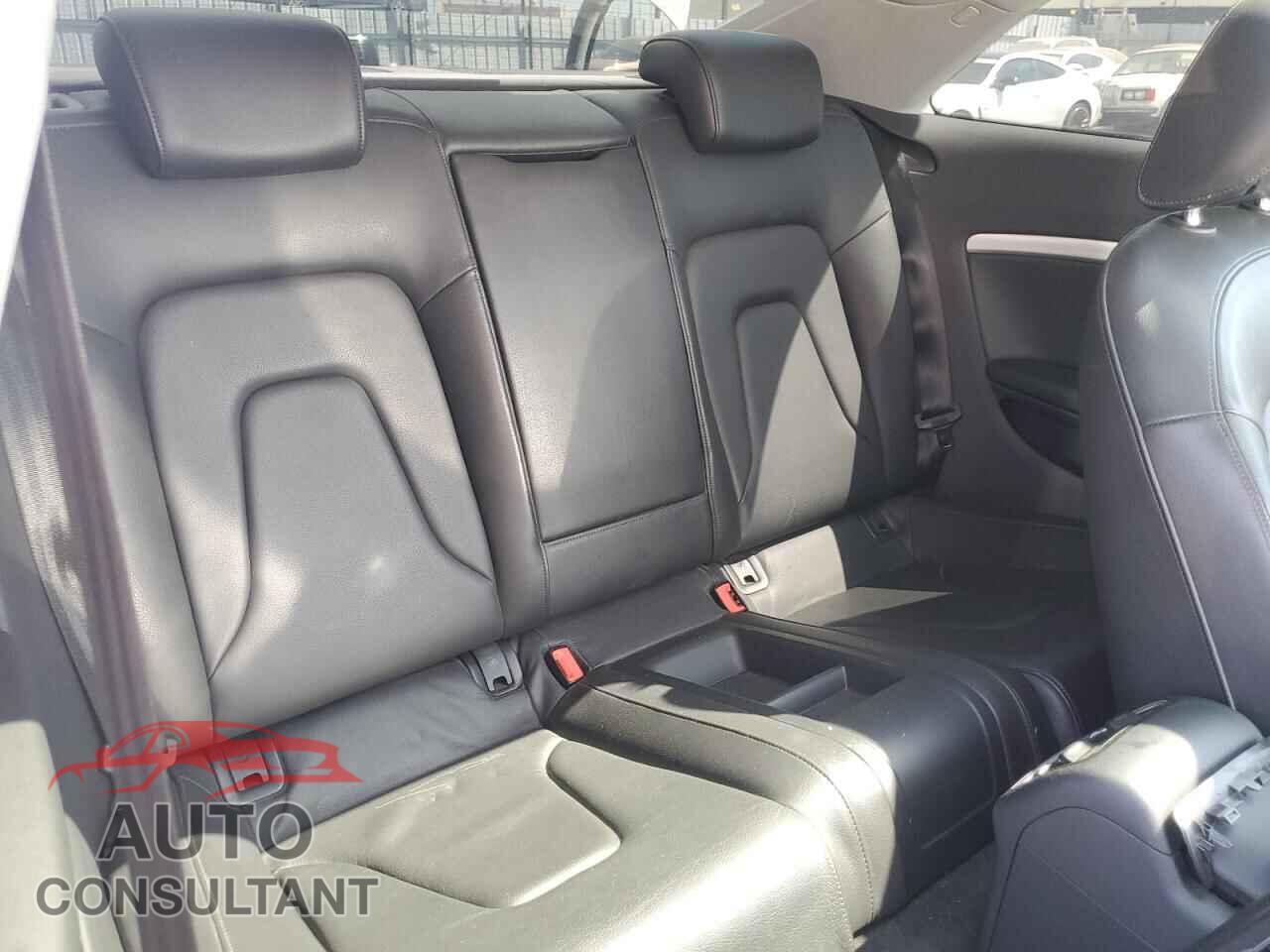 AUDI A5 2013 - WAUCFAFR0DA035142