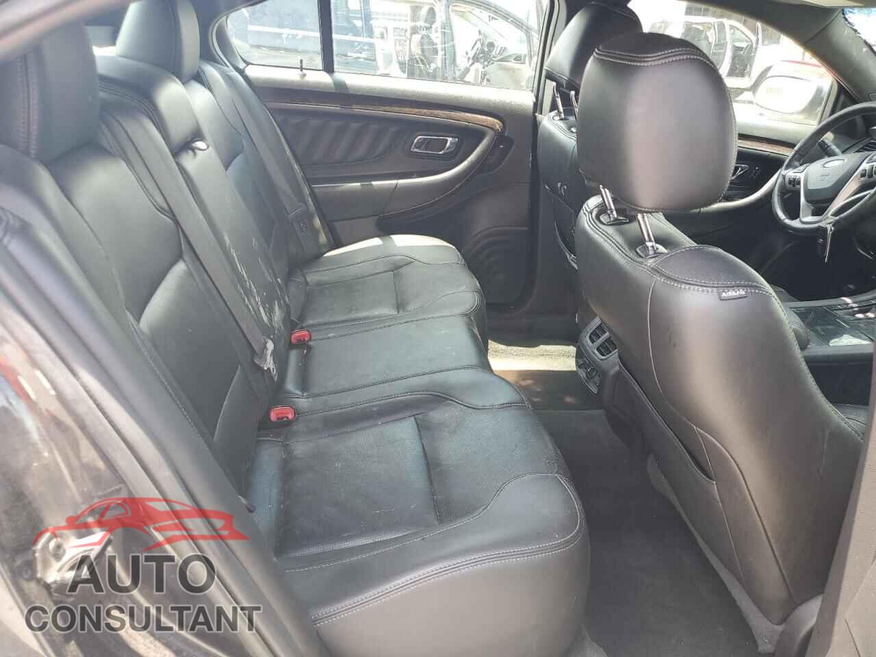 FORD TAURUS 2017 - 1FAHP2F88HG103991