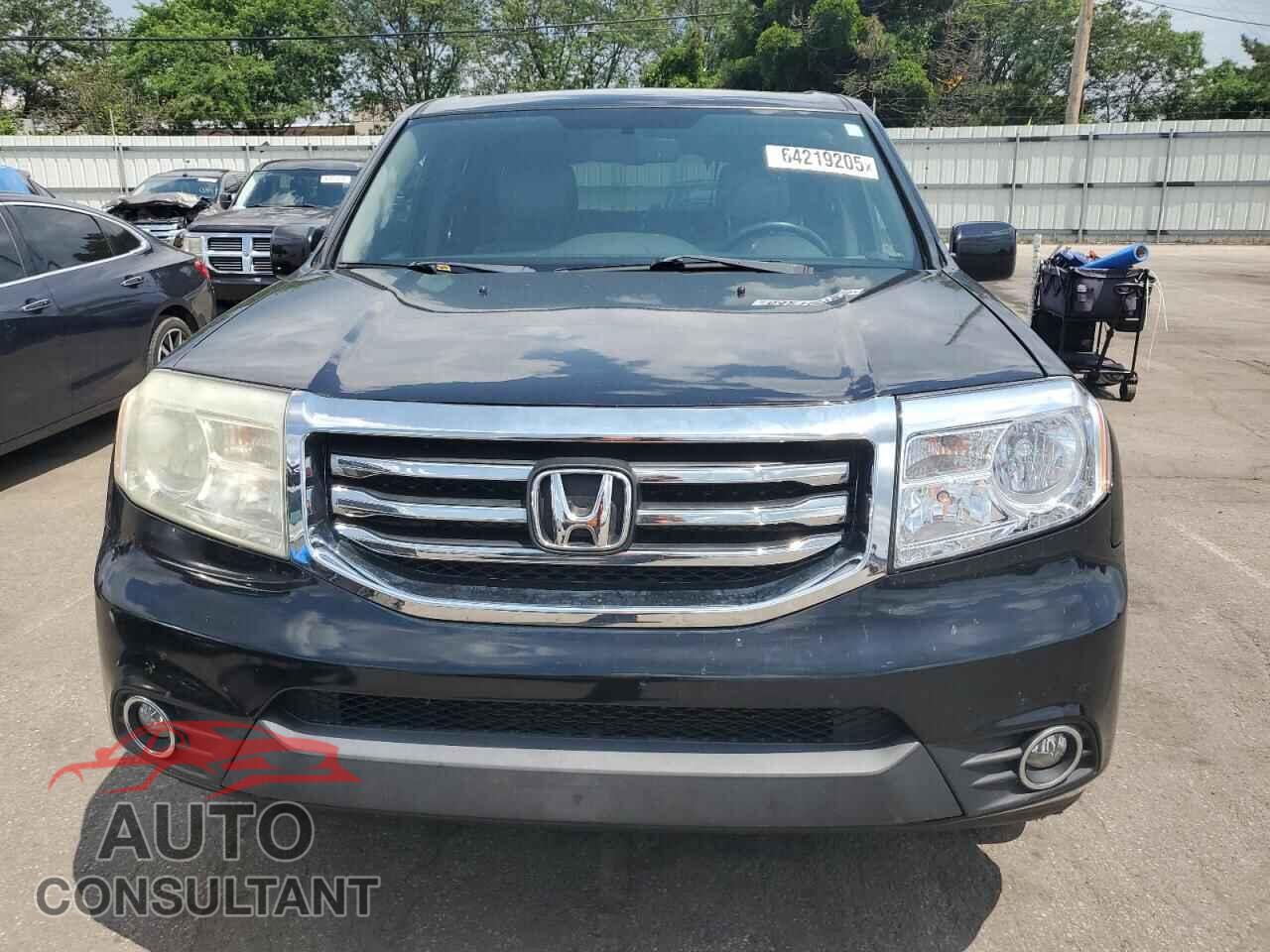 HONDA PILOT 2013 - 5FNYF4H78DB005982