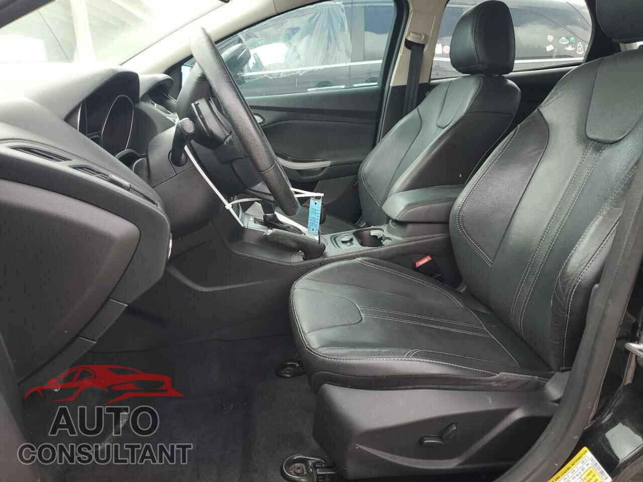 FORD FOCUS 2014 - 1FADP3F21EL215471