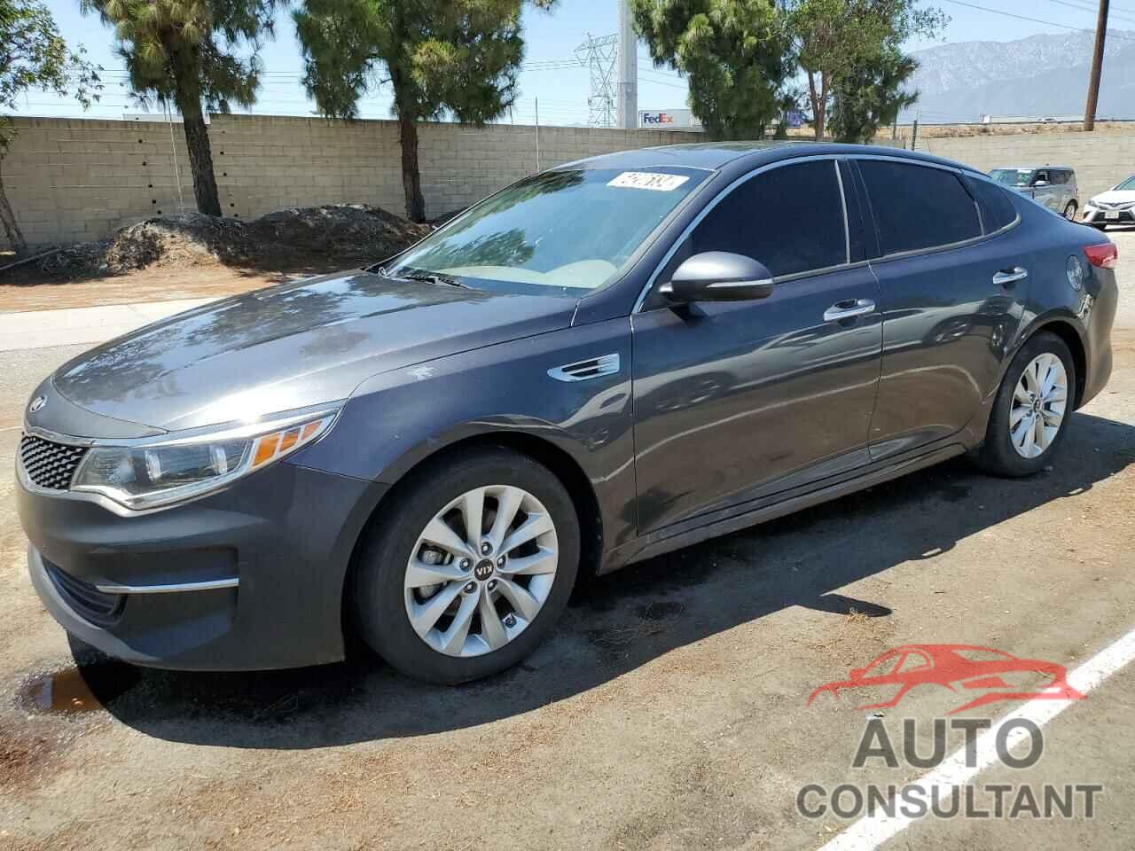 KIA OPTIMA 2017 - 5XXGU4L36HG135946