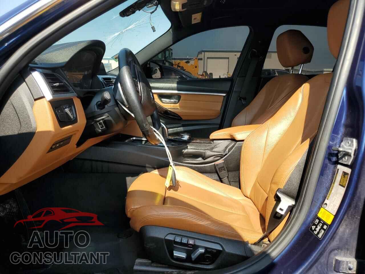 BMW 3 SERIES 2018 - WBA8D9C55JEM33883