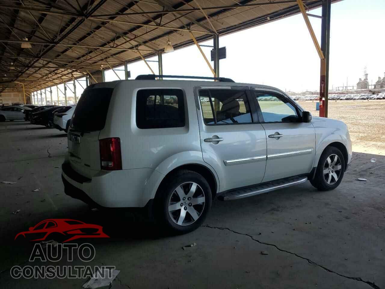HONDA PILOT 2013 - 5FNYF3H94DB038604