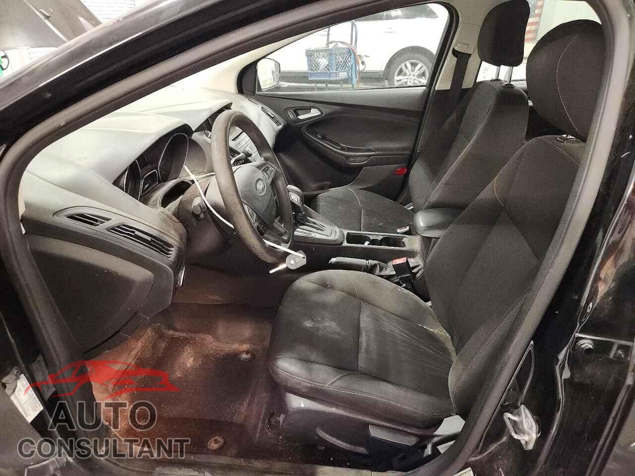 FORD FOCUS 2017 - 1FADP3F26HL258837