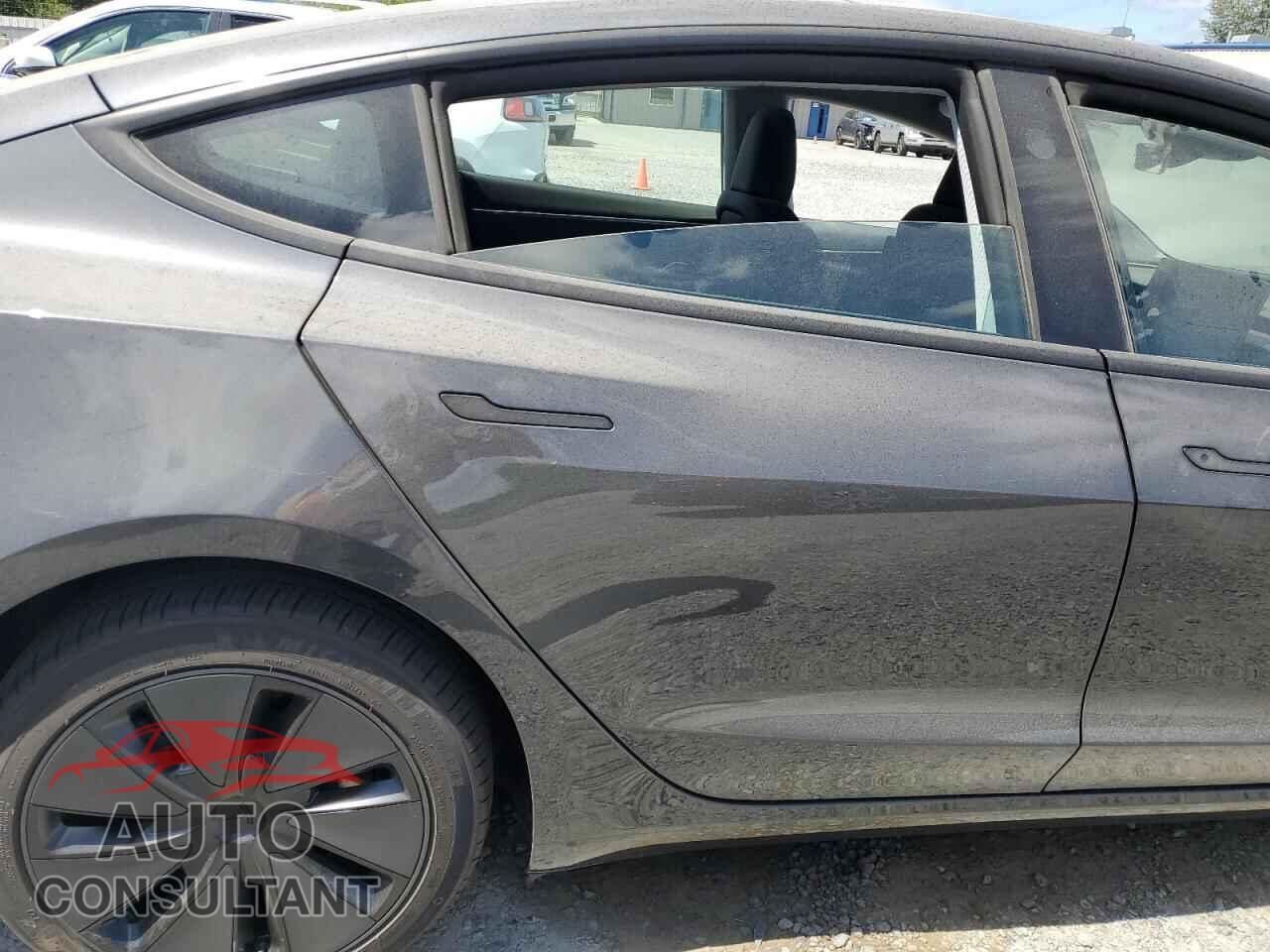 TESLA MODEL 3 2025 - 5YJ3E1EA2SF982866