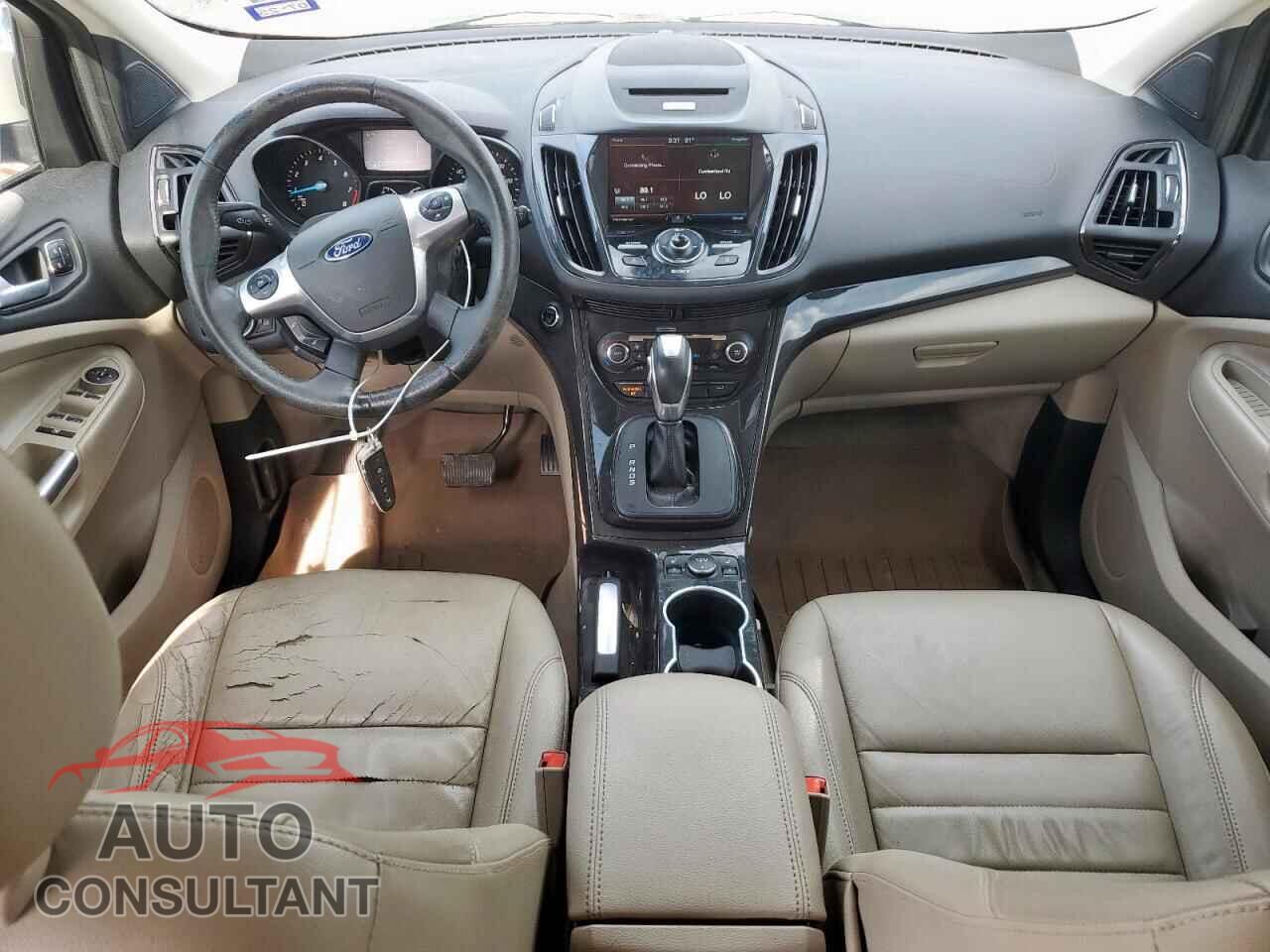 FORD ESCAPE 2015 - 1FMCU0J94FUC04182