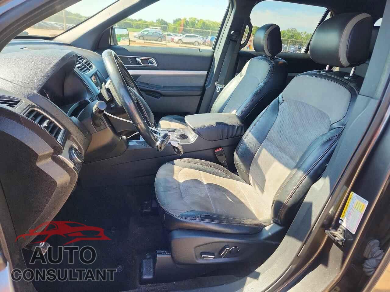 FORD EXPLORER 2017 - 1FM5K8D81HGD03415