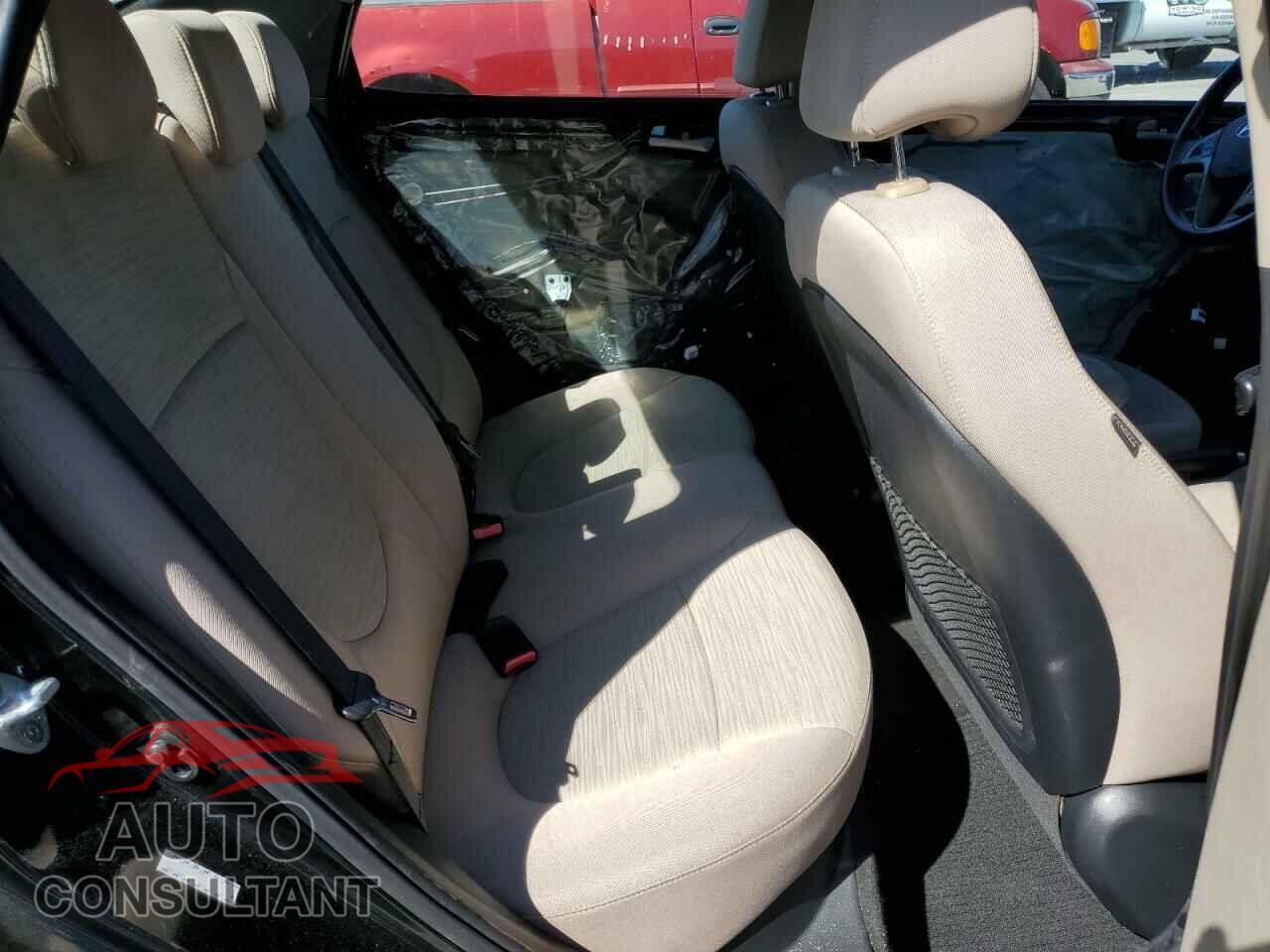 HYUNDAI ACCENT 2016 - KMHCT4AE3GU139673