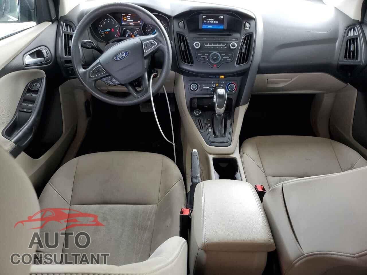 FORD FOCUS 2016 - 1FADP3F27GL232570