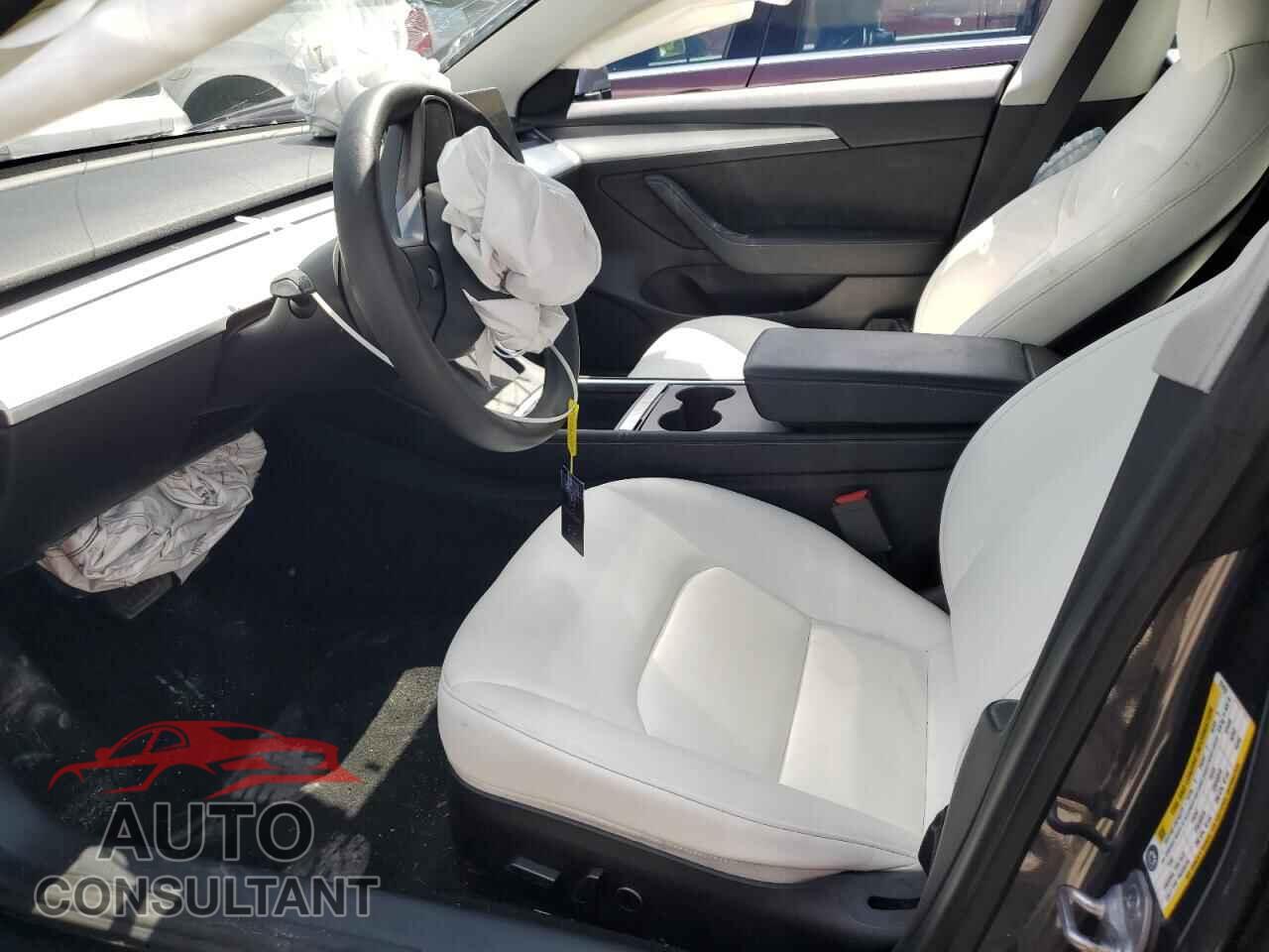TESLA MODEL 3 2021 - 5YJ3E1EB2MF974231