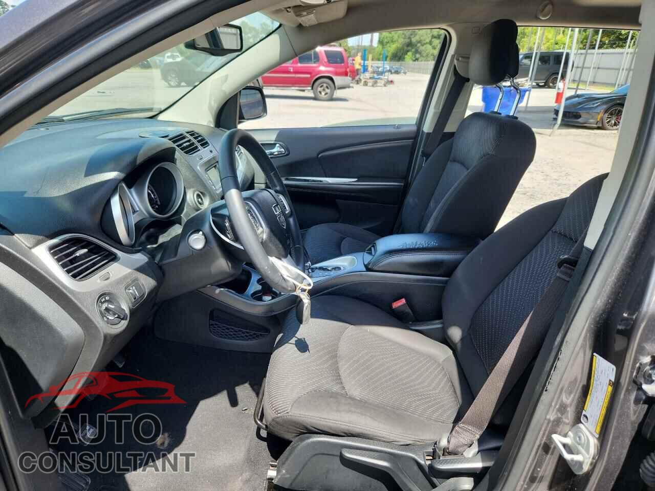 DODGE JOURNEY 2015 - 3C4PDCAB1FT720004