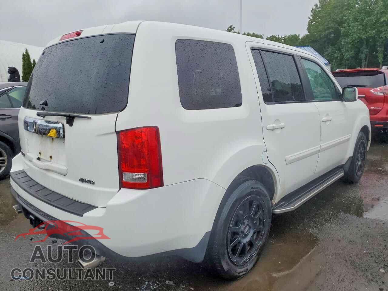 HONDA PILOT 2015 - 5FNYF4H50FB016394