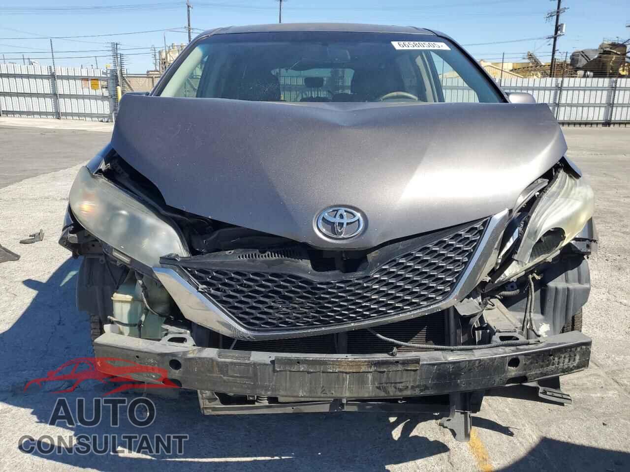 TOYOTA SIENNA 2012 - 5TDXK3DC2CS264482