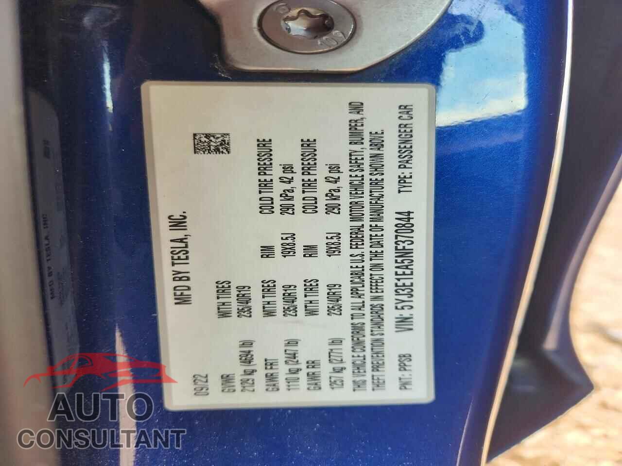 TESLA MODEL 3 2022 - 5YJ3E1EA5NF370844