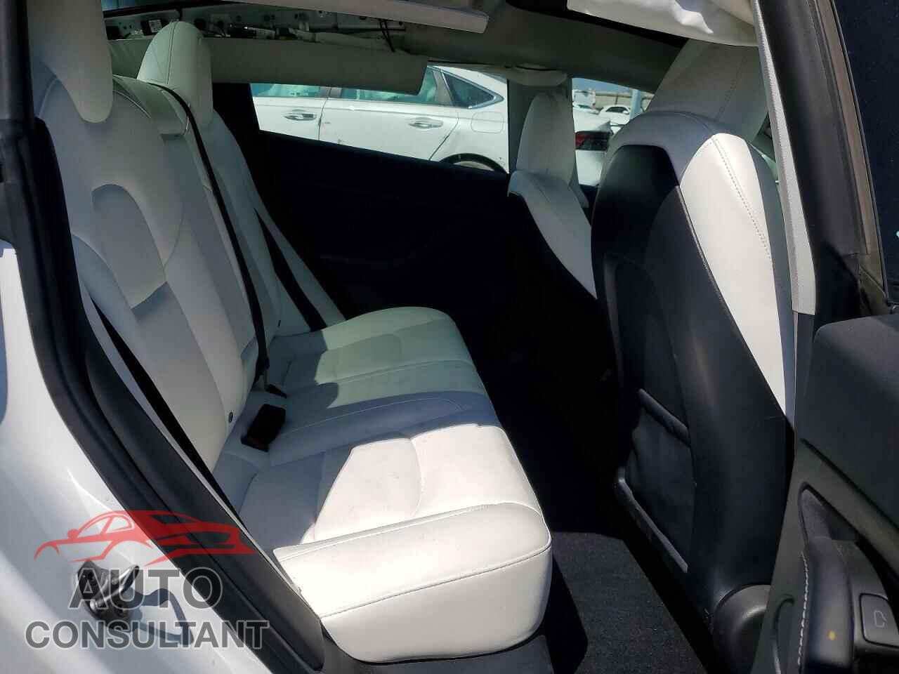 TESLA MODEL 3 2023 - 5YJ3E1EA3PF513227