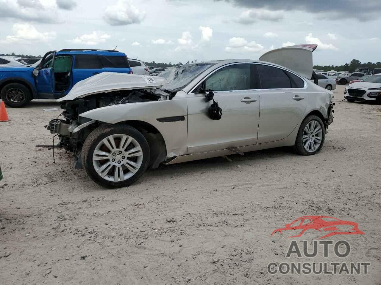 JAGUAR XF 2016 - SAJBD4BV5GCY07413