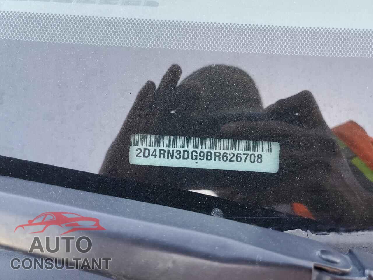 DODGE CARAVAN 2011 - 2D4RN3DG9BR626708