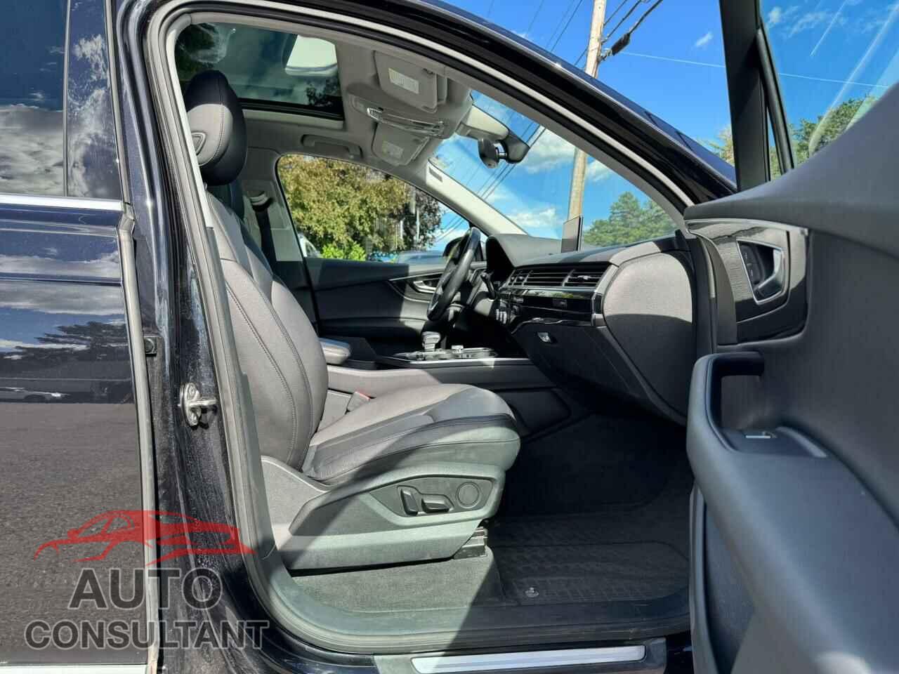 AUDI Q7 2017 - WA1AHAF78HD048321
