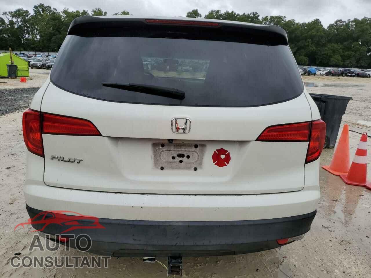 HONDA PILOT 2017 - 5FNYF5H17HB012784