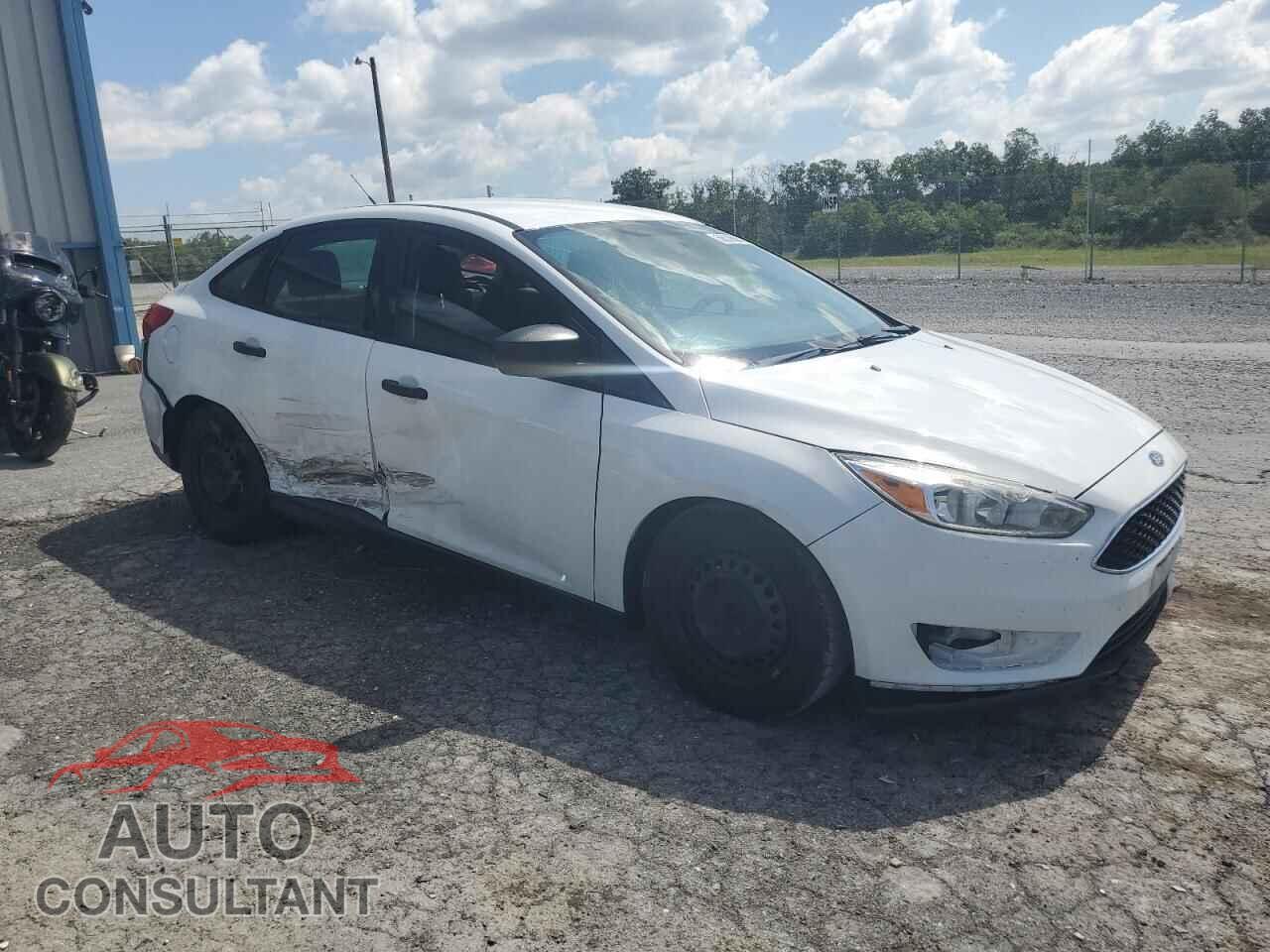 FORD FOCUS 2016 - 1FADP3E29GL207557