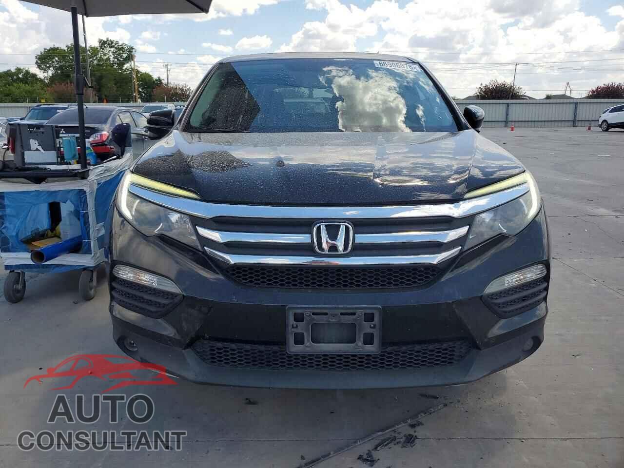 HONDA PILOT 2017 - 5FNYF5H5XHB040825