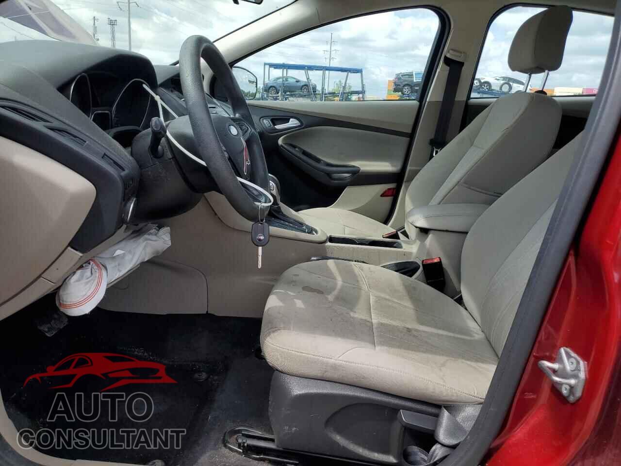FORD FOCUS 2015 - 1FADP3K25FL312650