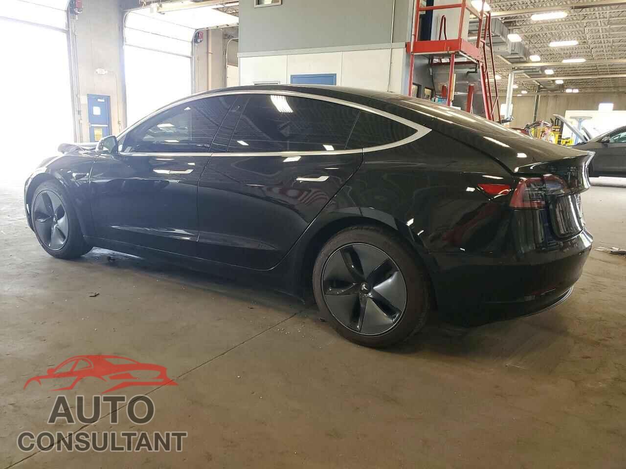 TESLA MODEL 3 2018 - 5YJ3E1EB7JF077157