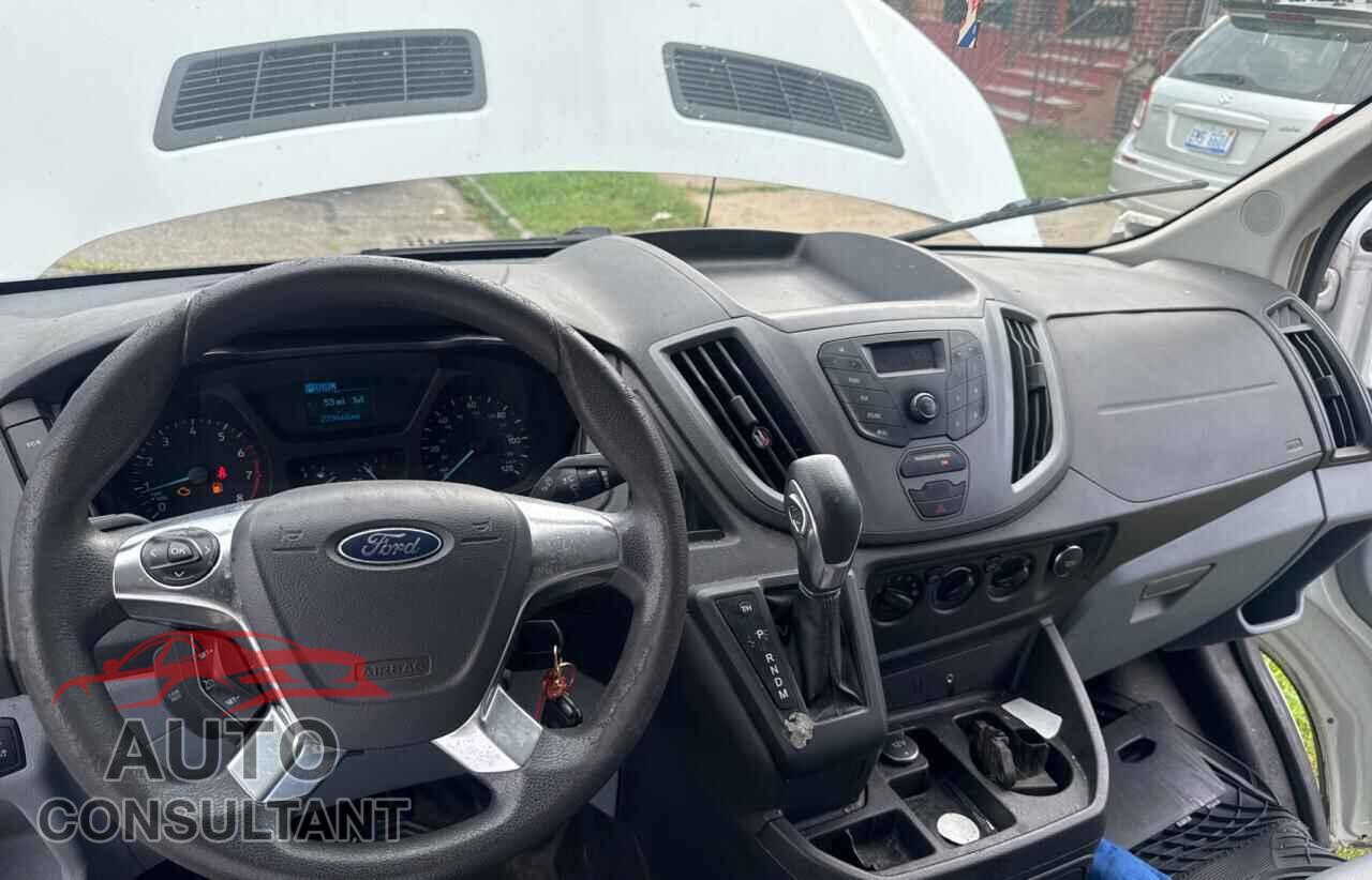FORD TRANSIT 2015 - 1FTNR2XG2FKA24792