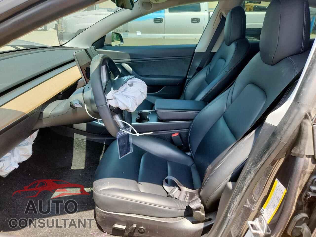 TESLA MODEL 3 2020 - 5YJ3E1EC4LF623764