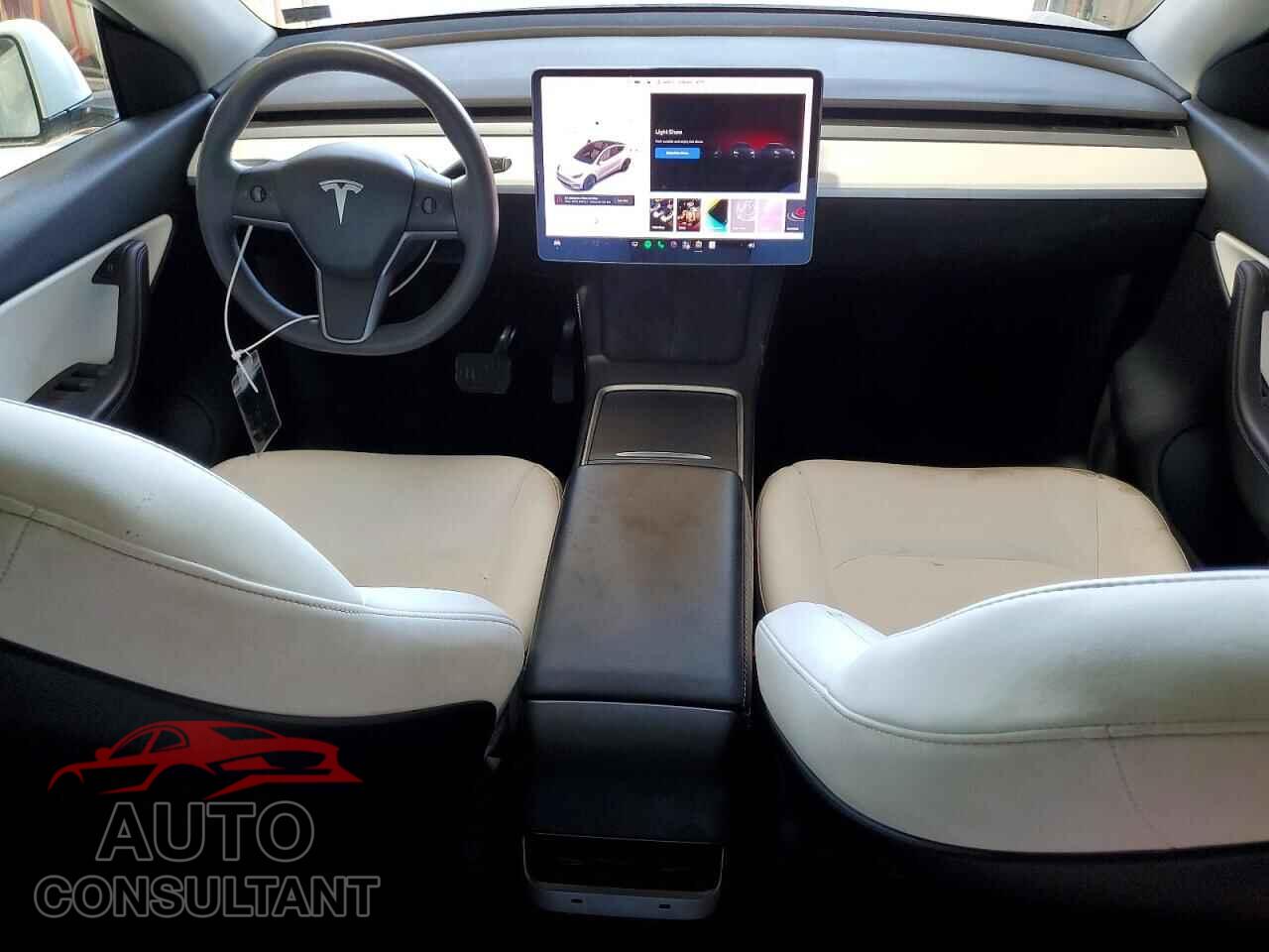 TESLA MODEL Y 2021 - 5YJYGDEEXMF246359